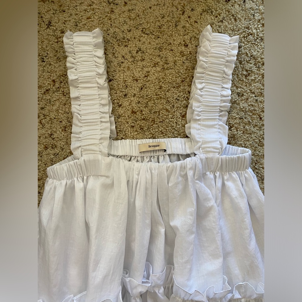 Women's Ruffled White Top - Picture 11 of 14